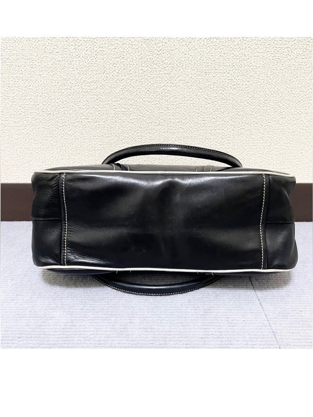 Prada⭐️Black vintage Leather Bowling Bag! Offers Always welcome!! - Picture 6 of 16